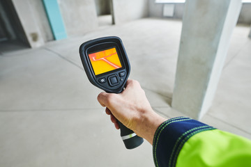 thermal imaging camera inspection for temperature check and finding heating pipes