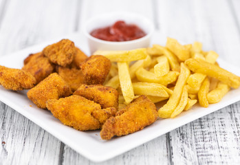 Chicken Nuggets (close-up shot; selective focus)