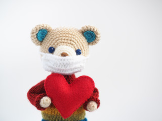 かわいい熊の編みぐるみ
