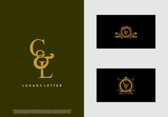 CL logo initial vector mark. Gold color elegant classical symmetric curves decor.