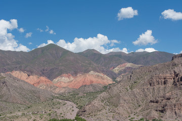 Fototapeta premium Cerros argentinos de colores