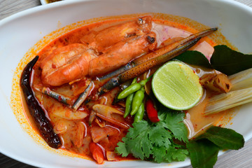 River prawn spicy soup, (in Thai: Tom Yum goong or Tom Yum kung)