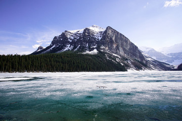Fototapeta na wymiar Lake Louise, Banff National Park, Canada