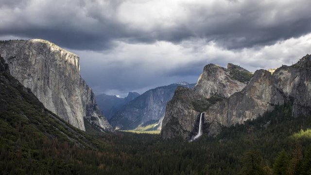 Storm Timelapse in Yosemite Valley