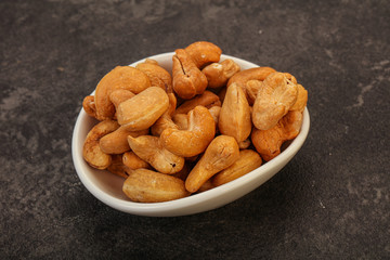 Cashew heap in the bowl