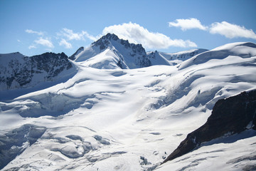 Fototapeta na wymiar Jungfrau-Aletsch-Bietschhorn (Suiza)