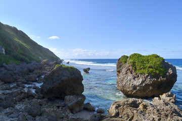 沖縄　宮古島　伊良部島　サバウツガー（サバ沖井戸）