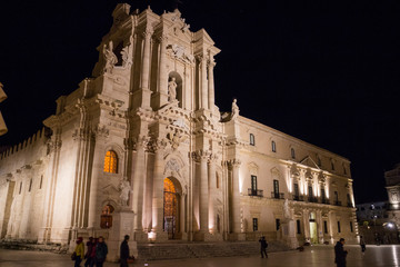 Fototapeta na wymiar The Cathedral (Duomo) of Ortigia at night in Syracuse, Sicily, Italy