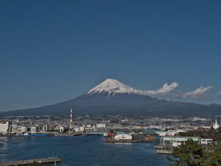 田子の浦港からの富士山