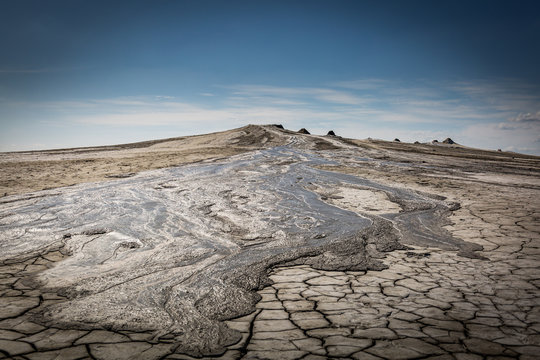 geologisches Ph&auml;nomen der Schlammvulkane in Rum&auml;nien