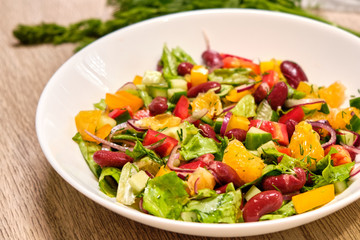 vegetable salad with beans