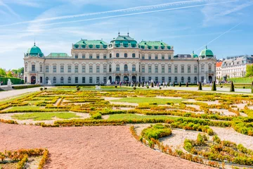 Deurstickers Upper Belvedere palace and gardens, Vienna, Austria © Mistervlad