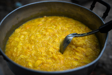 Making mango jam for make dried mango paste during mango season.
