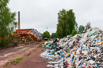 Plastic packaging reuse and recycling, Sweden.