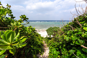 日本の最南端、沖縄県波照間島の海岸