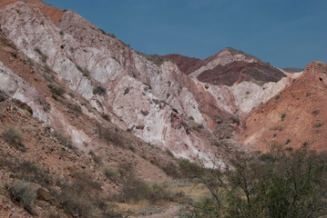 red rocks in the mountains