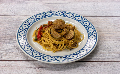 Thai Spaghetti with Spicy Toppings 