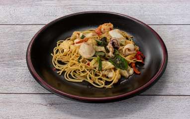 Thai Style Spicy Spaghetti with Squid 