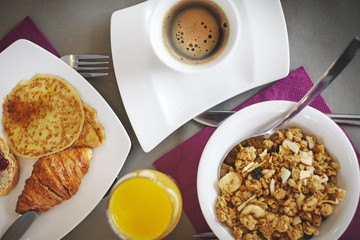 Petit d&eacute;jeuner vu du dessus