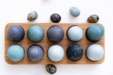 10 eggs in wooden holder 