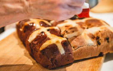 Pastel día de pascua, hot cross bun