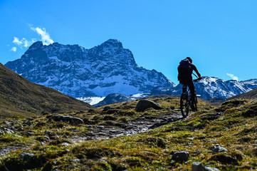 Fototapeta premium Mountainbiketour