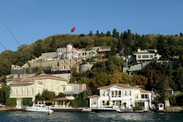 Fototapeta na wymiar View of the Asian side of Istanbul in the Beykoz area from the Bosphorus