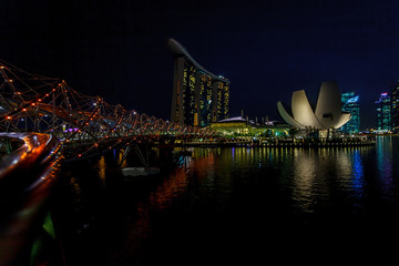 Fototapeta na wymiar night views of Singapore