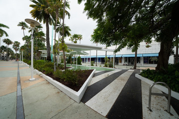 Obraz premium Gloomy scene in Miami Beach Lincoln Road Mall shut down due to Coronavirus Covid 19 pandemic