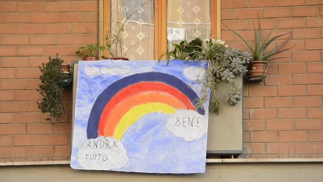 arcobaleno bandiera andr&agrave; tutto bene