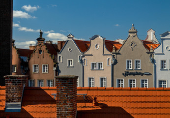 Kamieniczki nad dachami © JacekBia