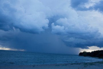 Fototapeta premium blue sky cloudy landscape, thunder on sea background