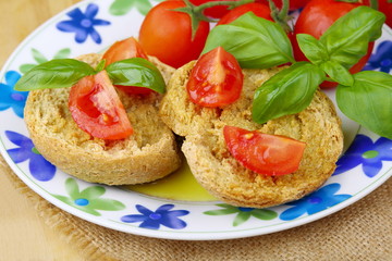 Bruschetta con basilico