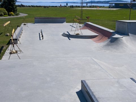 Skateboarding rink in Sidney BC boarded up by town to prevent spread of infection