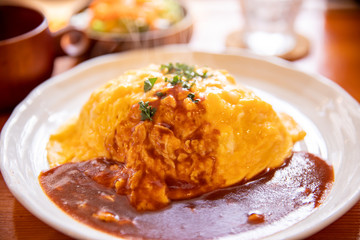 オムライス　家で手作り料理　温かい料理　egg