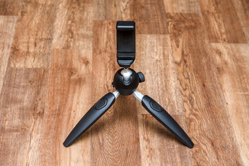 tripod for smartphone for blogging and photo