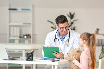 Fototapeta premium Little girl at pediatrician's office
