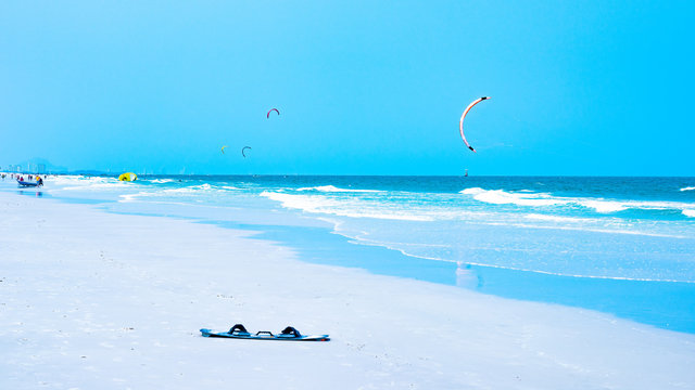 Kitesurfing Thailand Hua hin on a Sunny day
