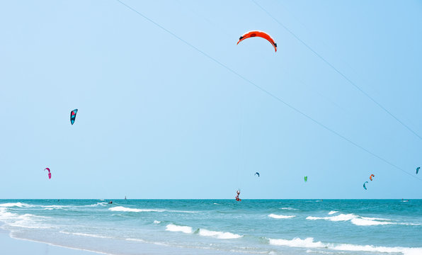 Kitesurfing Thailand Hua hin on a Sunny day