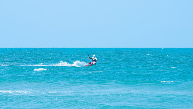 Kitesurfing Thailand Hua hin on a Sunny day