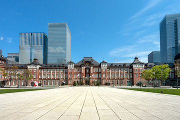 ほぼ無人の東京駅