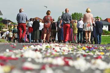 Fronleichnamsprozession in Gschwandt (Bezirk Gmunden, Oberösterreich, Österreich) - Corpus...