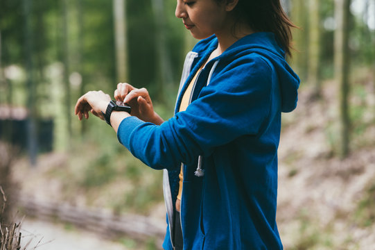 Young Asian Beauty Woman Using Smart Watch