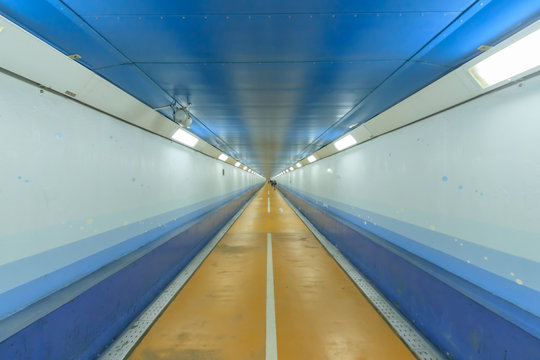 関門トンネル　福岡県北九州市　Kanmon tunnel Fukuoka Kitakyusyu city