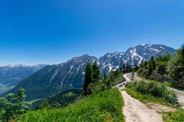 Fototapeta na wymiar mountain road in the mountains