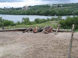 river retro 
bow and arrows