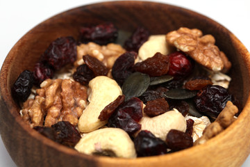 Müsli mit Flocken Nüssen Beeren