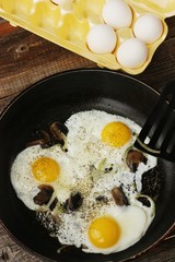 Scrambled eggs with mushrooms and onions macro