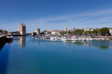 Naklejka na ściany i meble La Rochelle, Tours du vieux Port