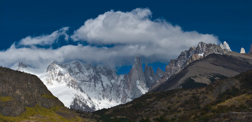 Obraz na płótnie Canvas panorama of the mountains